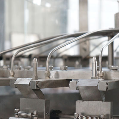Champagne Beer Bottling Line 28000BPH Small Carbonated Drink Filling Machine